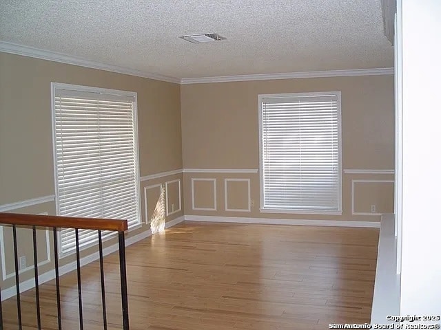 Photo - 14115 Exmoor St
