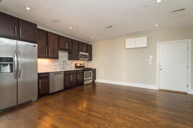 Building Photo - 291 D St Unit 5 Rental