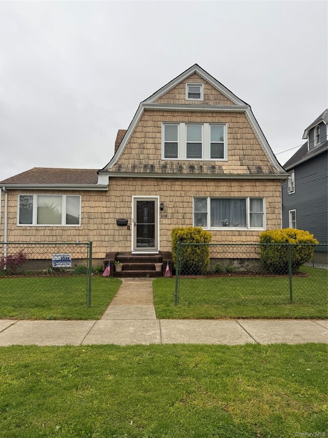 Building Photo - 318 Earle Ave Unit 2