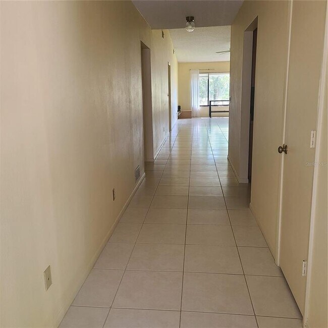Photo - 3505 Tarpon Woods Blvd Unidad K408