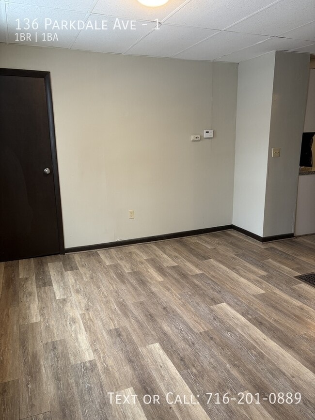 Photo - 136 Parkdale Ave Unit 1