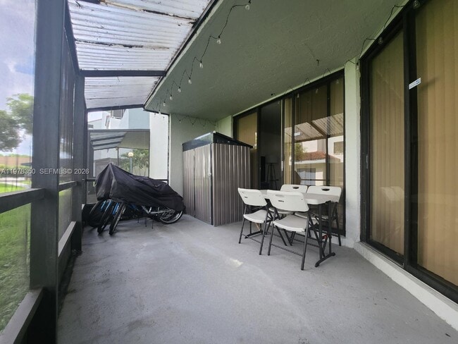 Photo - 8215 SW 152nd Ave Unidad G-115