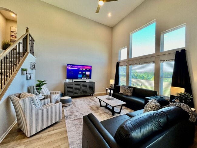 Photo - Fully Furnished Executive Miamisburg Home