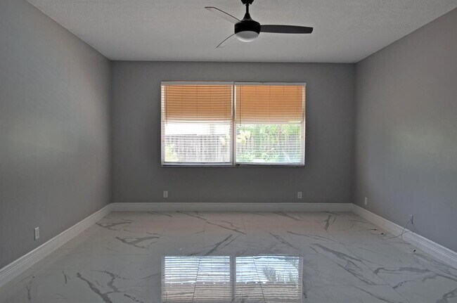 Photo - 12522 NW 18th Mnr