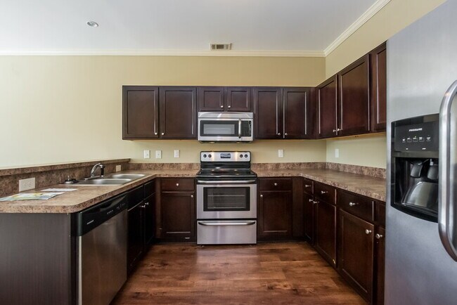 Photo - 71 Hamilton Blvd NW