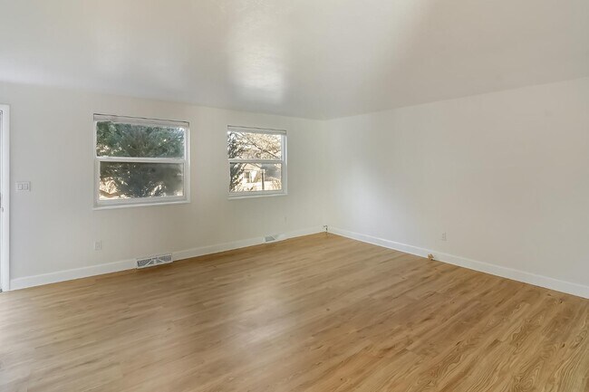 Photo - 5004 E Hinsdale Pl