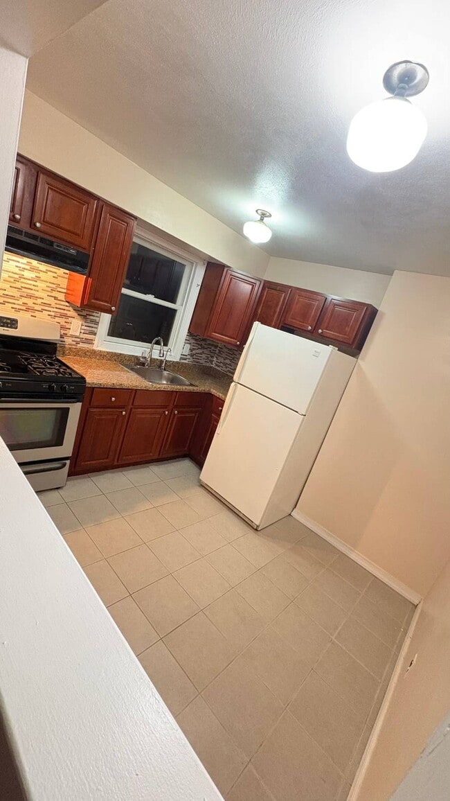 Photo - 105 Lucille Ave