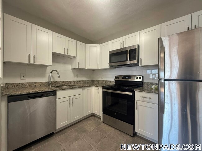 Photo - 264 Grove St Unidad 8