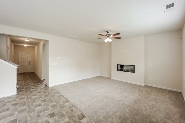 Photo - 568 Overo Dr