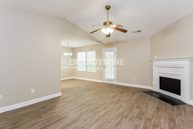 Photo - 1492 Chaseway Cir