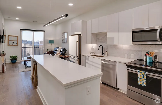 Building Photo - 1125 10th Ave N Unit 403 Rental