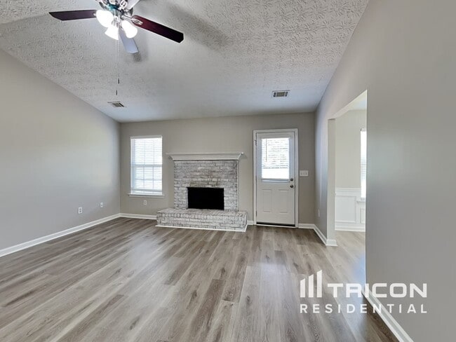 Photo - 1528 Cardinal Ln