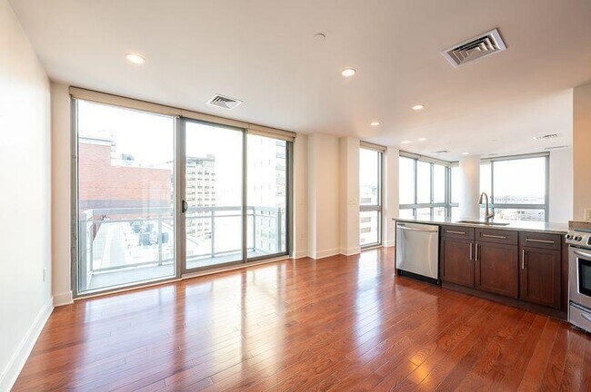 Photo - 201 Marin Blvd Unidad 701