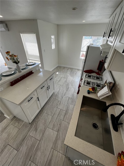 Building Photo - 4518 Normandie Ave Unit 3/4