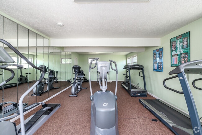 Fitness Center - Spring Meadows