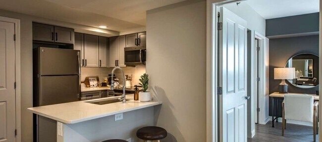 Photo - 30 Cambridgepark Dr Unit 2142