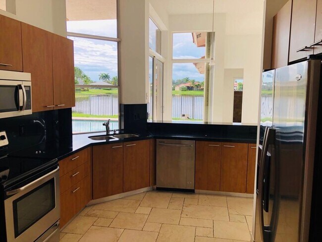 Photo - 2653 Oakbrook Dr House