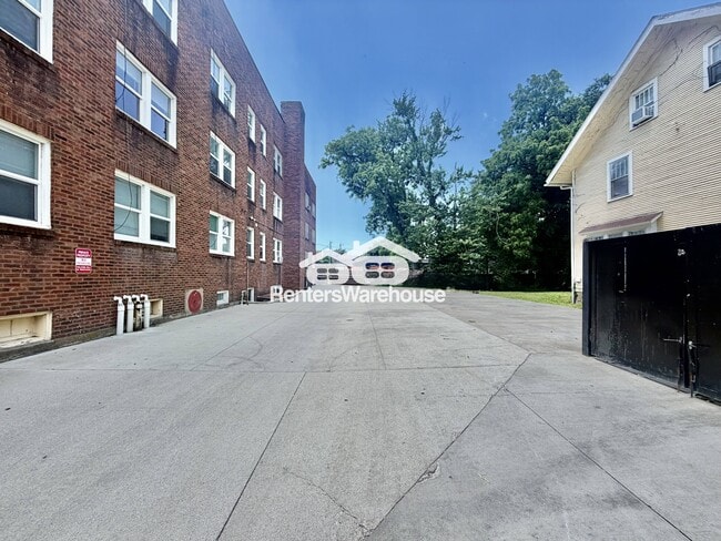 Photo - 3607 Ingersoll Ave