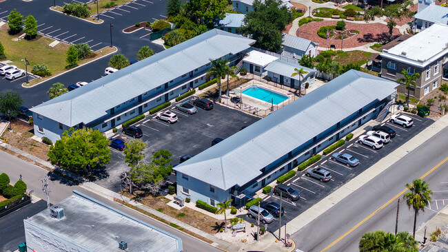 Building Photo - Regatta Royale Apartments