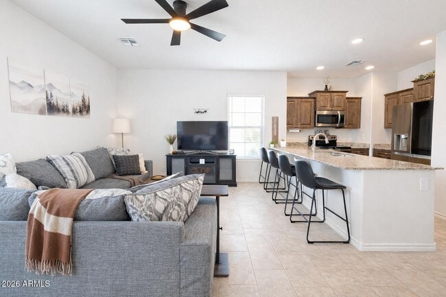 Building Photo - 854 S San Marcos Dr