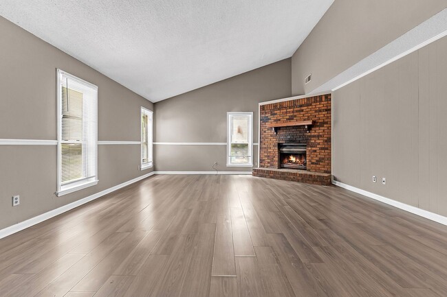 Photo - 1816 Rapier Dr