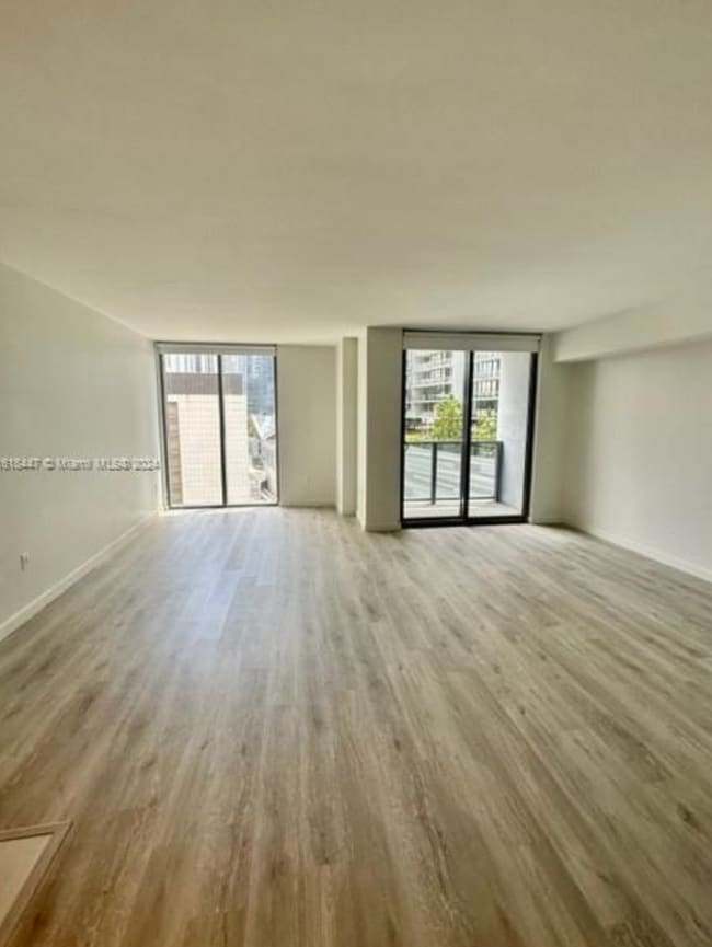 Photo - Modern studio in the heart of brickell