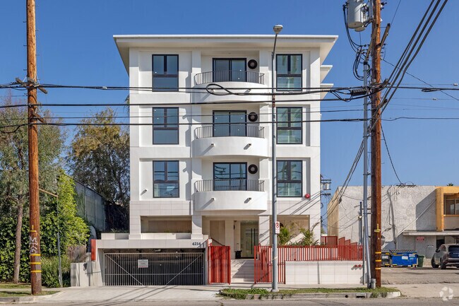 Photo - The Georgian Studio City Apartments