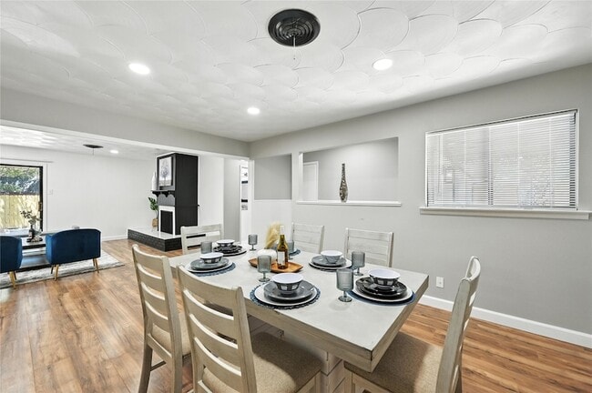 Photo - 214 Dorris Dr