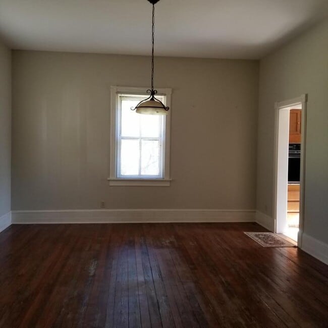 Photo - 2424 Birch Ave