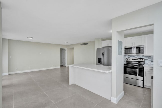 Photo - 4810 Unit Inverrary Condos LLC