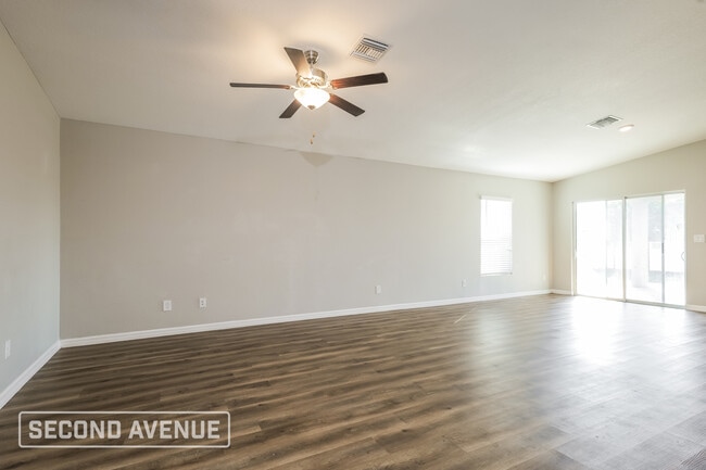 Photo - 930 NE 16th Terrace