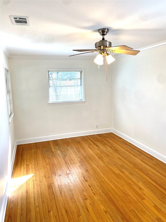 Photo - 4329 Kinglet St