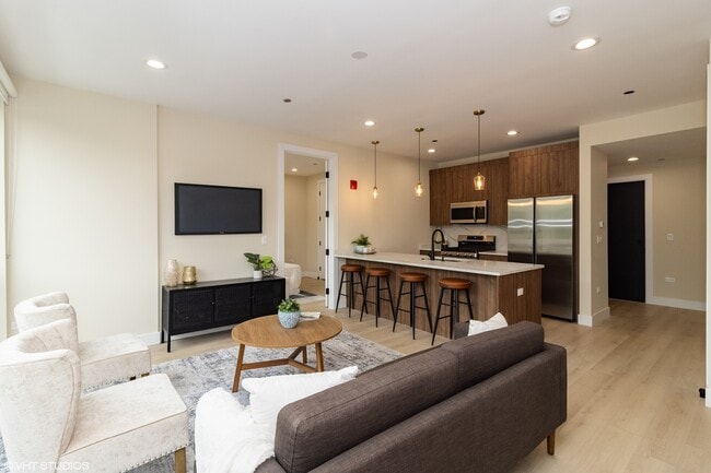 Photo - 3045 W Irving Park Rd Unidad 406