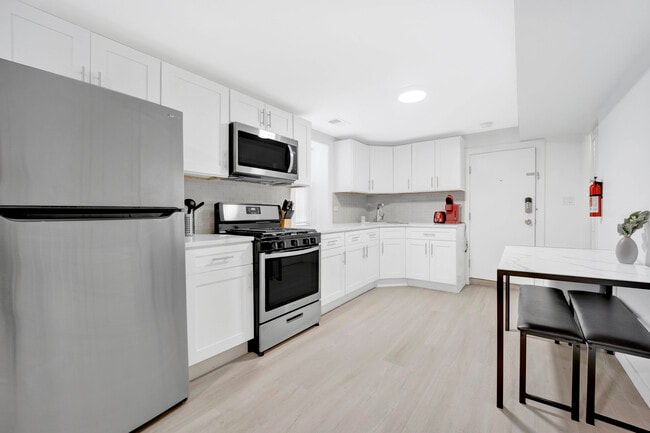 Photo - 1226 W 31st Pl Unit 1R