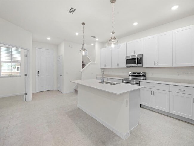 Photo - 1440 SILVER LINING Way
