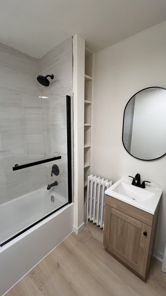 Photo - 131 Vine St S Unité 3