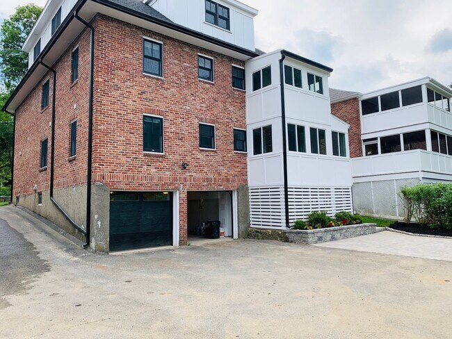 31 Heath St
