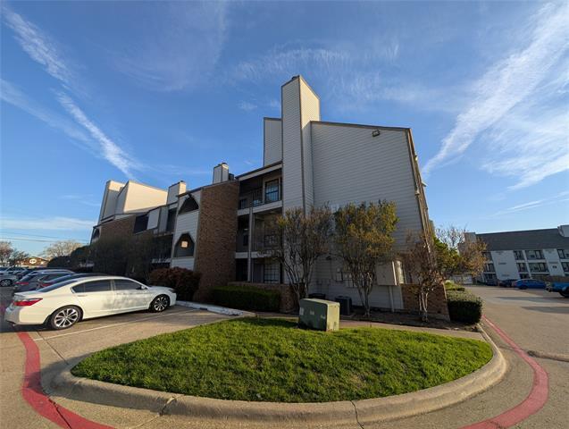 Building Photo - 6108 Abrams Rd Unit 423