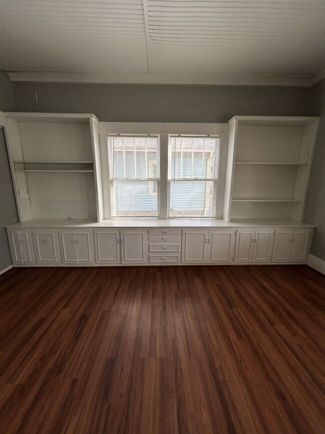 Photo - This One is a Stunner!  5br/3ba A MUST-SEE! - $1600/Mo!  Now Offering Short-Term Leasing!