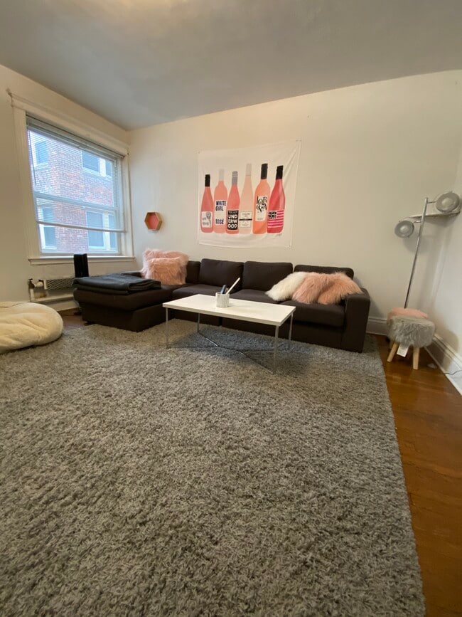 Photo - 65 Saint Marys St