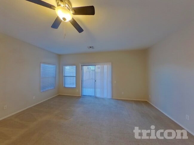 Photo - 42756 W Elizabeth Ave