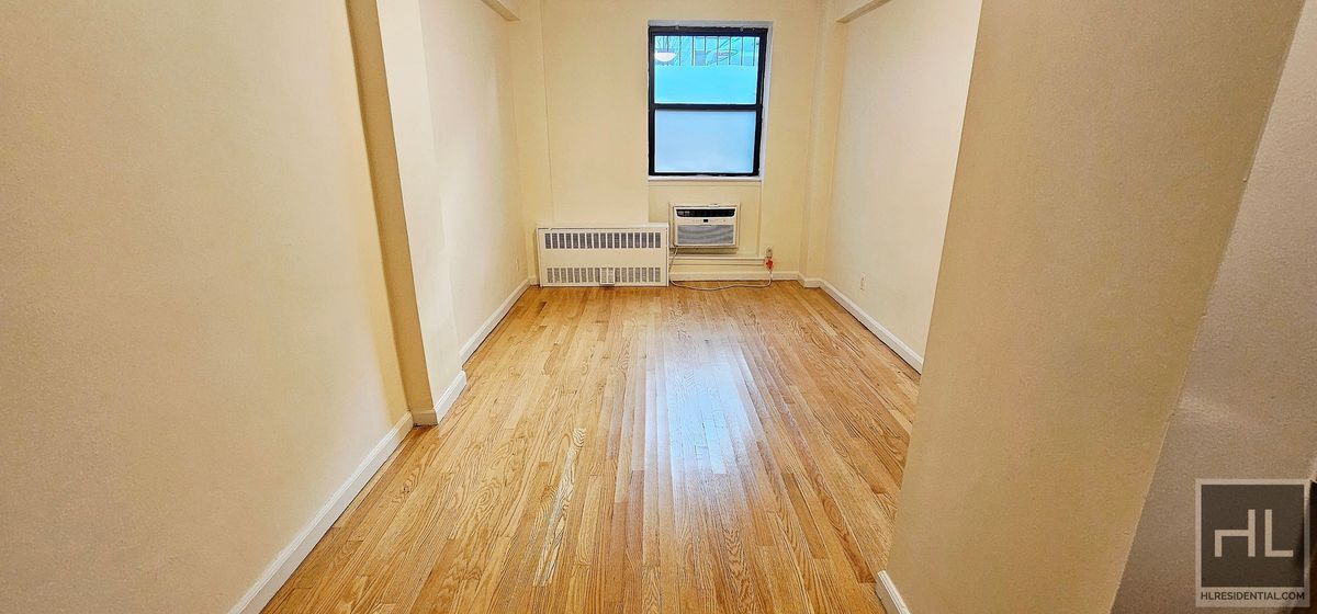 Photo - EAST 84 STREET Unidad 1M