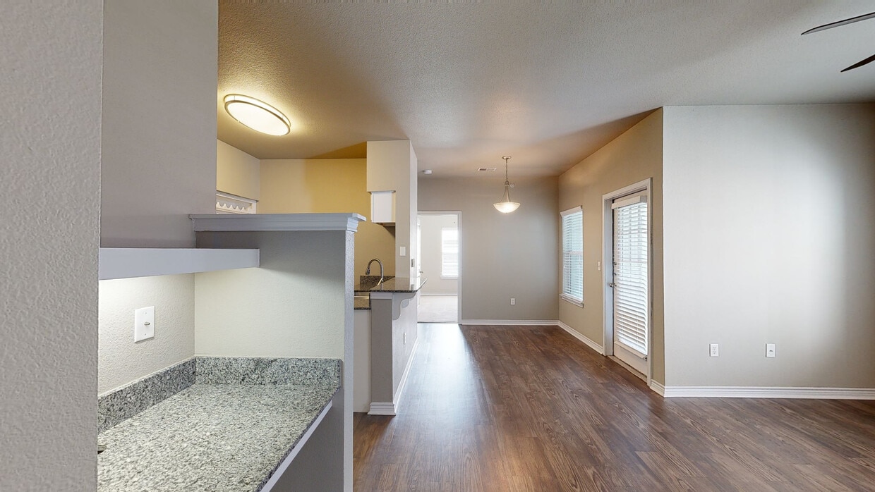 Photo - Stoneleigh Centerton Apartments