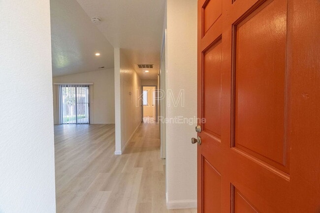 Photo - 6072 Carolina Cir