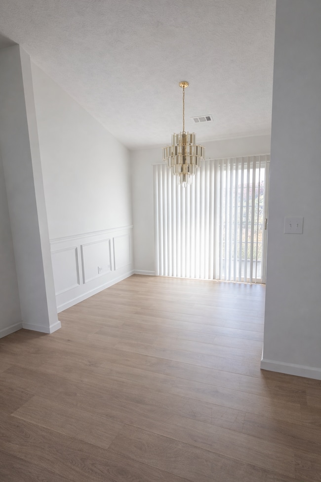 Photo - 5666 La Fleur Trl