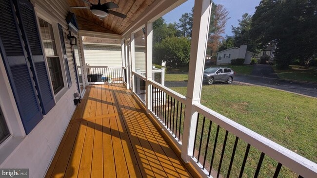 Photo - 5813 Shana Pl