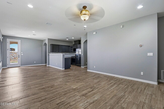 Photo - 2120 Honour Point Pl