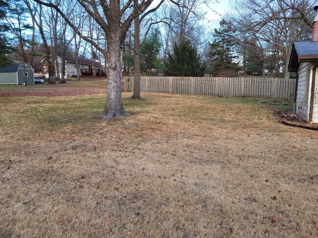 Photo - 1305 Whitney Ln