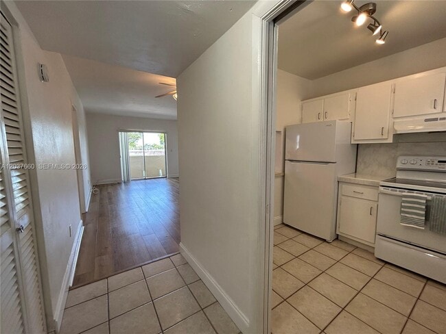 Photo - 7505 SW 82nd St Unit 320