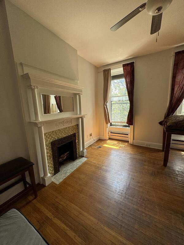 Photo - 221 Lancaster St